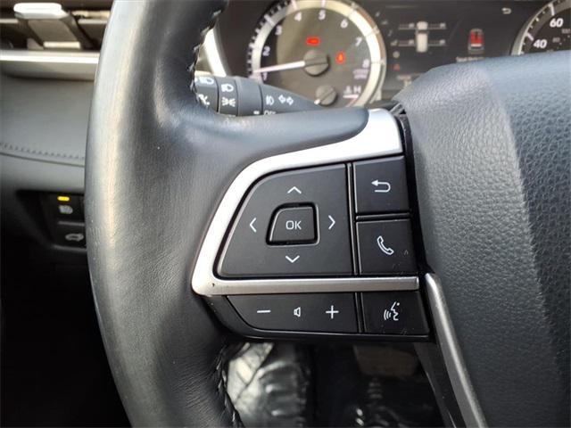 used 2023 Toyota Highlander car, priced at $35,965