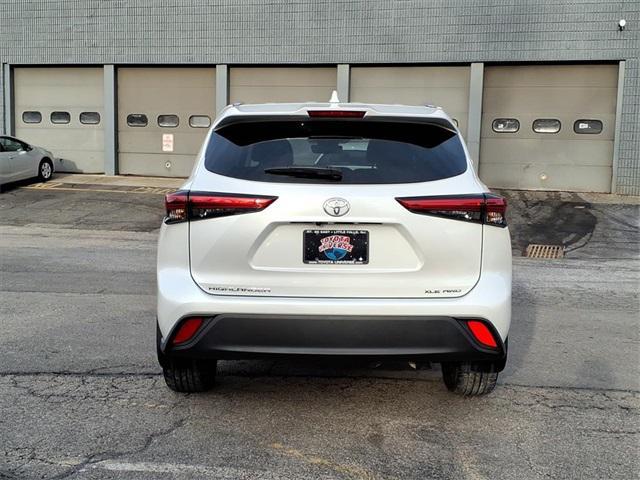 used 2023 Toyota Highlander car, priced at $35,965