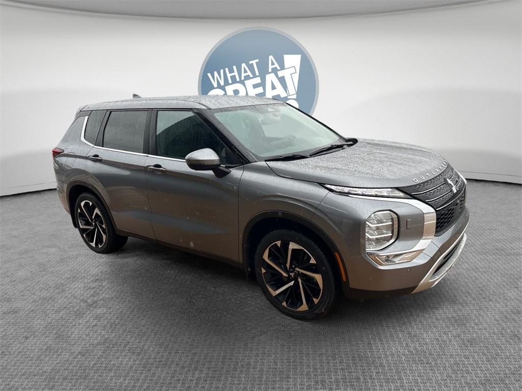 used 2023 Mitsubishi Outlander car, priced at $23,079