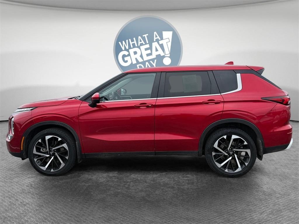 used 2024 Mitsubishi Outlander car, priced at $23,798