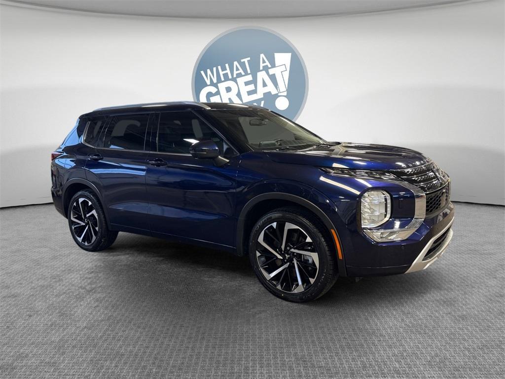 used 2023 Mitsubishi Outlander car, priced at $25,998