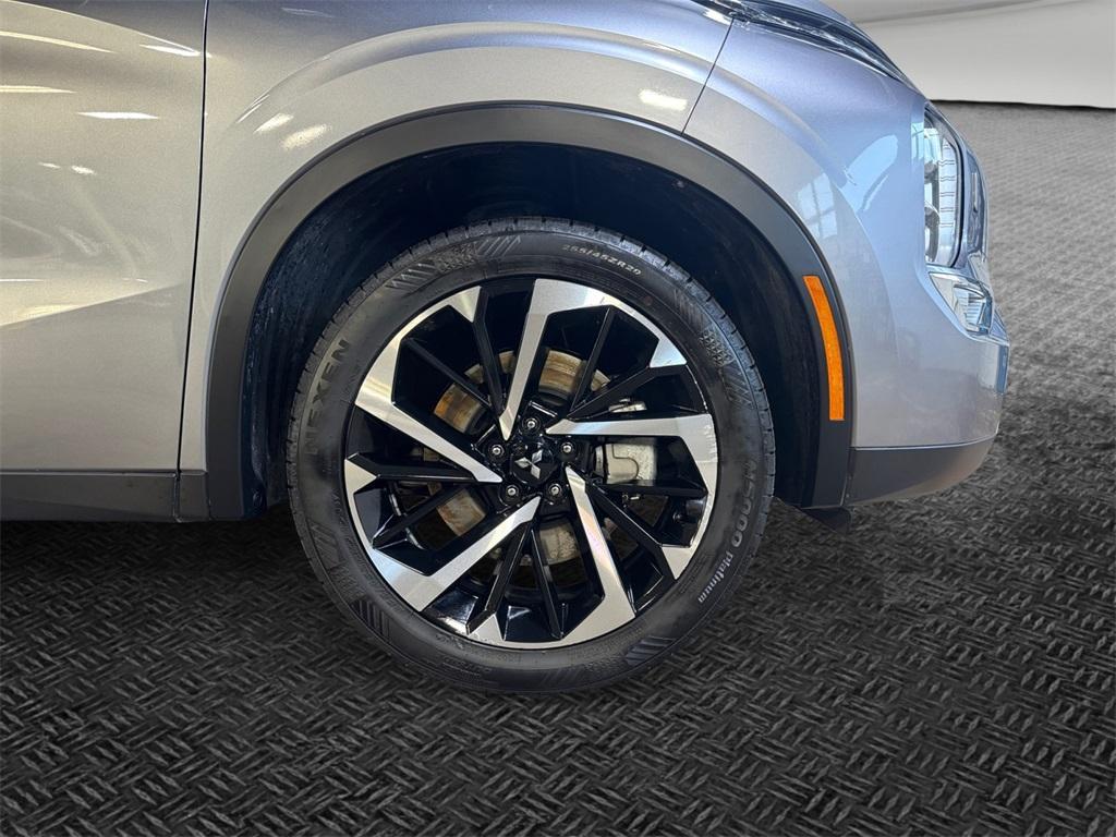 used 2022 Mitsubishi Outlander car, priced at $21,197