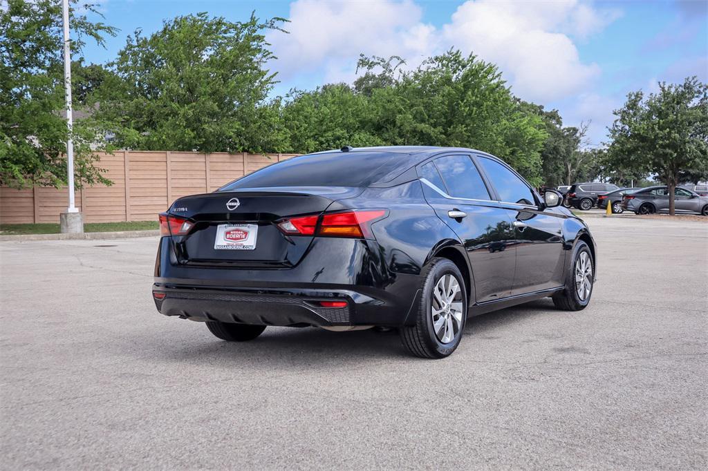 new 2025 Nissan Altima car, priced at $23,999