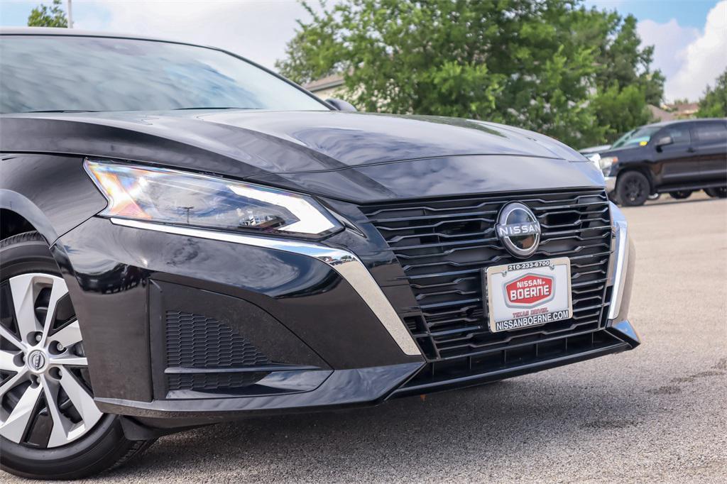 new 2025 Nissan Altima car, priced at $23,999