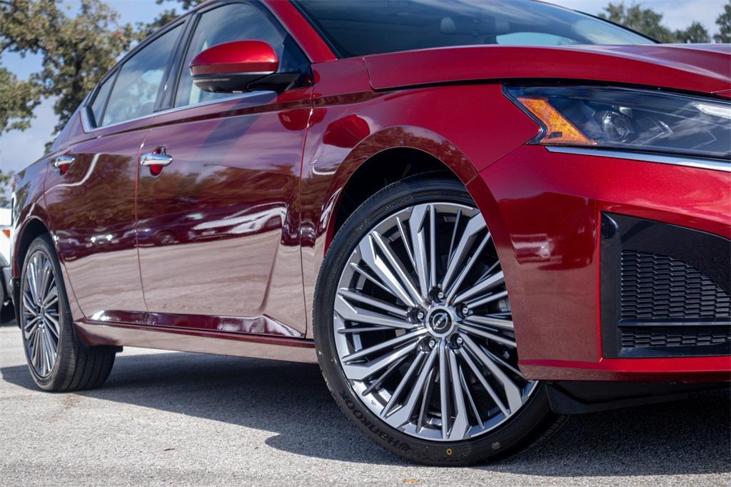 new 2025 Nissan Altima car, priced at $30,408