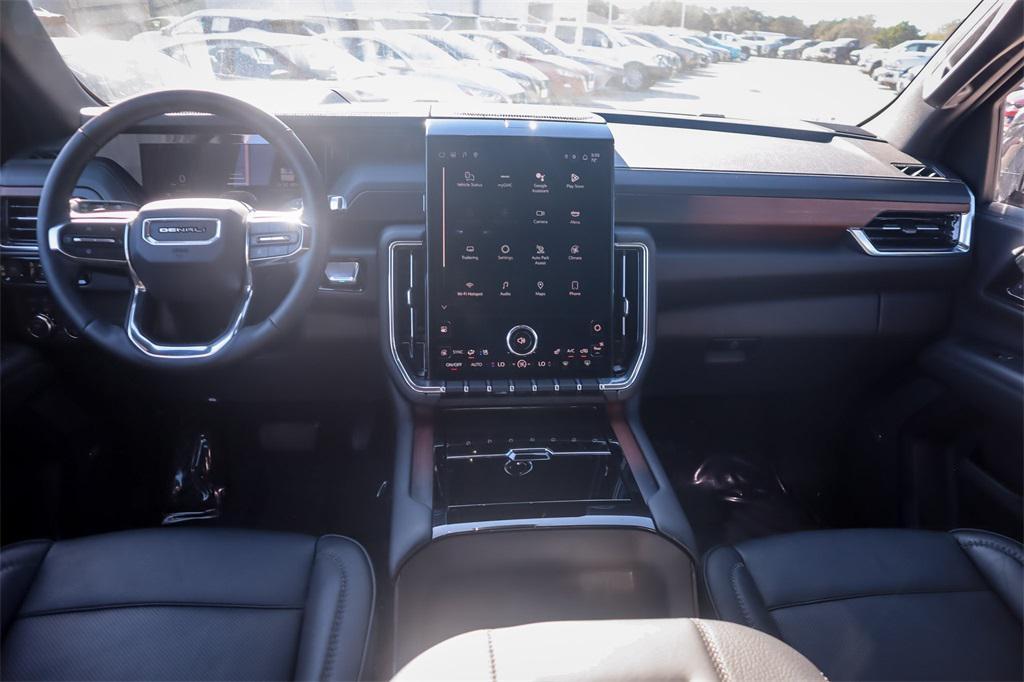 used 2025 GMC Yukon car, priced at $72,000