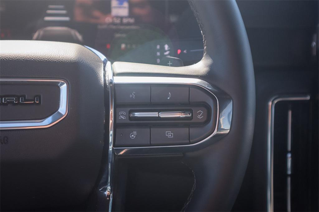 used 2025 GMC Yukon car, priced at $72,000