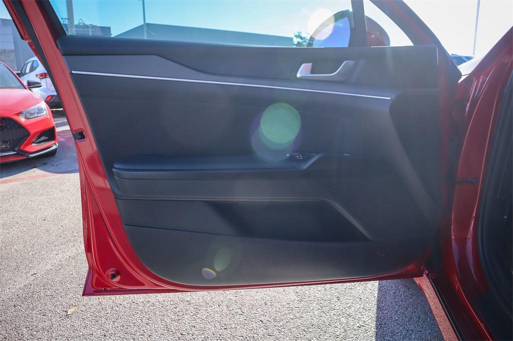 used 2025 Kia K5 car, priced at $22,000