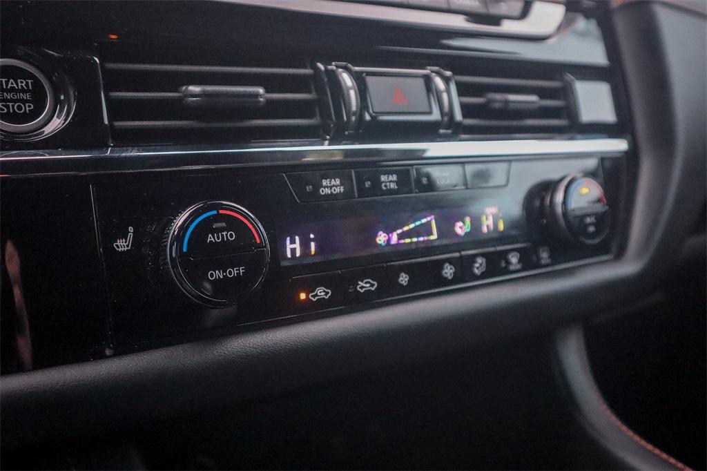 used 2024 Nissan Pathfinder car, priced at $29,900