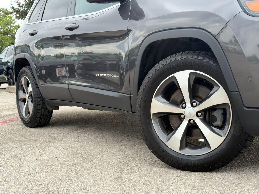 used 2021 Jeep Cherokee car, priced at $22,842
