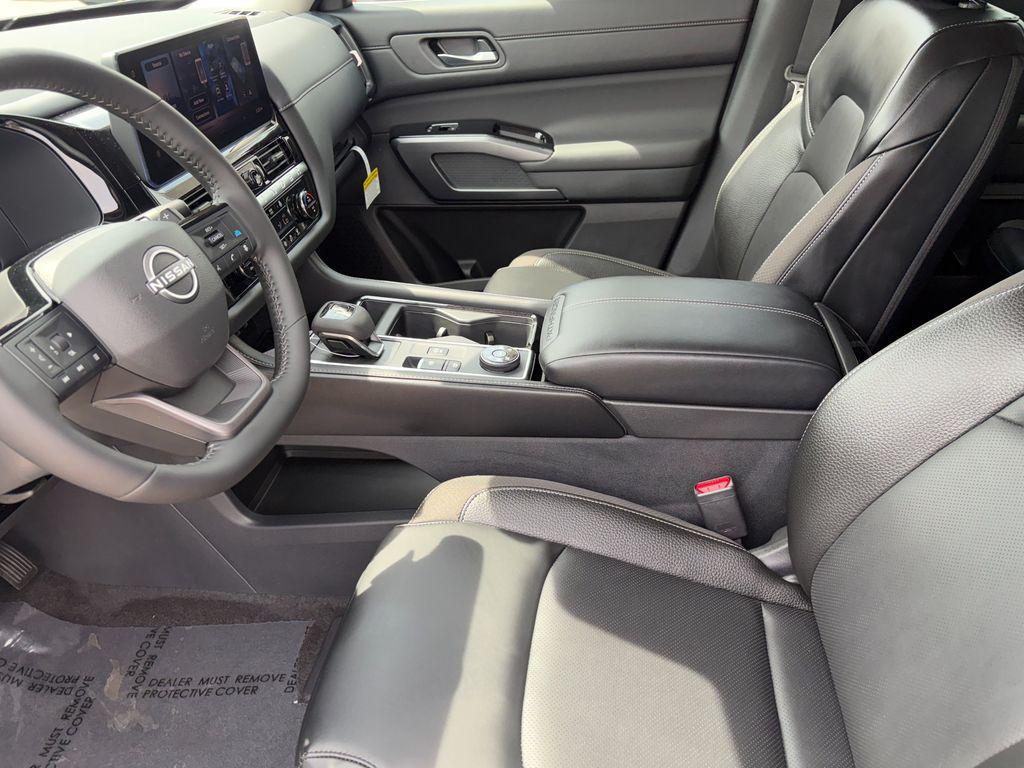 new 2026 Nissan Pathfinder car, priced at $40,581
