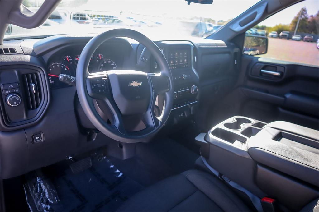used 2024 Chevrolet Silverado 1500 car, priced at $33,819