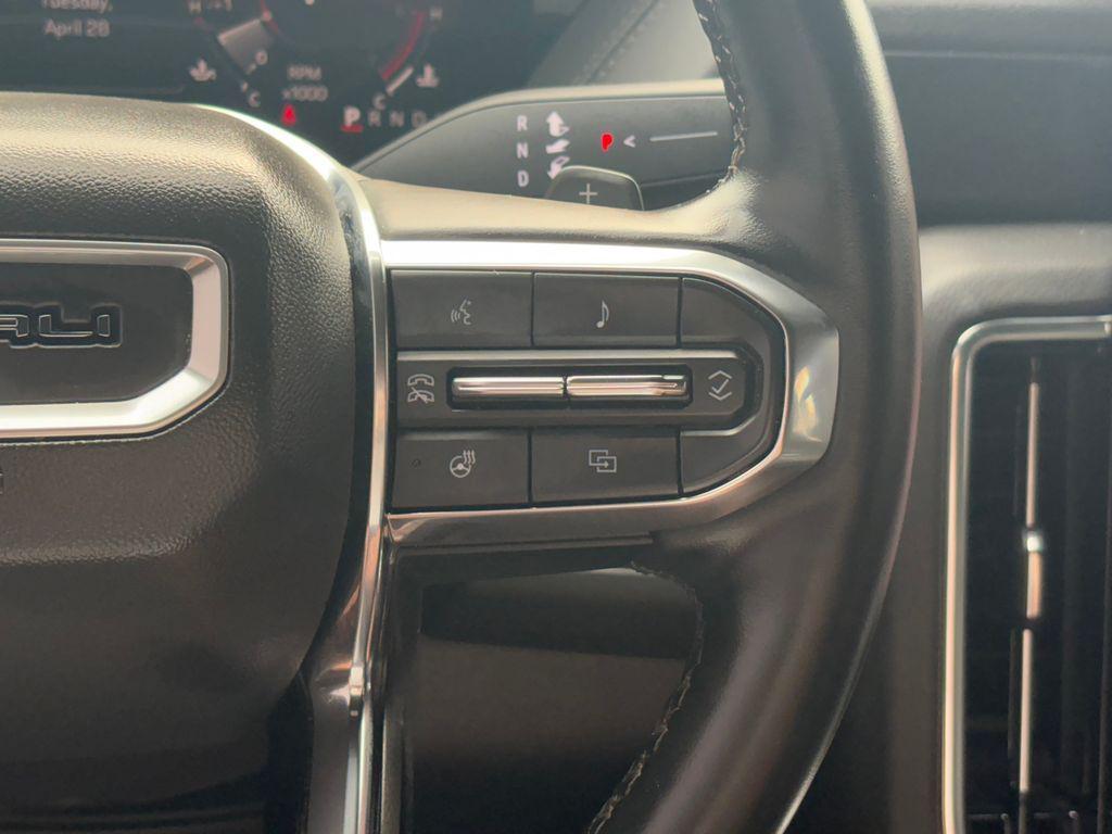 used 2025 GMC Yukon car, priced at $70,754