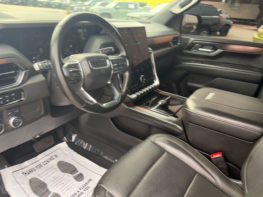 used 2025 GMC Yukon car, priced at $70,754