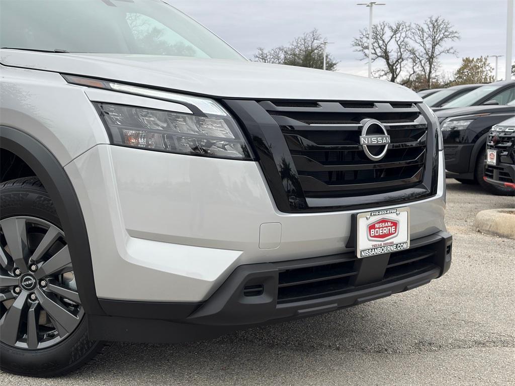 new 2025 Nissan Pathfinder car, priced at $35,783