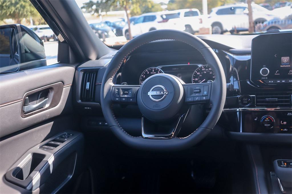 new 2025 Nissan Pathfinder car, priced at $39,326