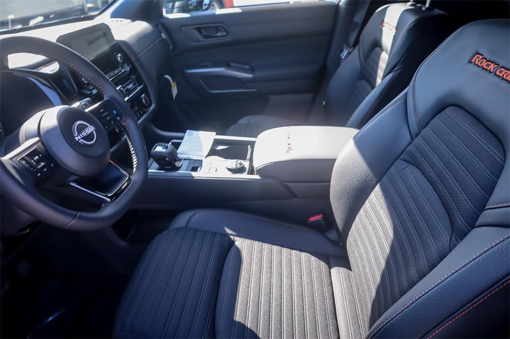 new 2025 Nissan Pathfinder car, priced at $39,326