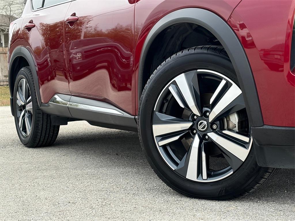 used 2021 Nissan Rogue car, priced at $19,227