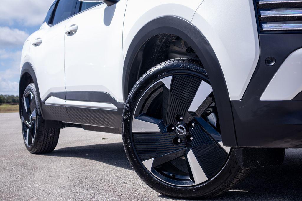 new 2026 Nissan Kicks car, priced at $28,301