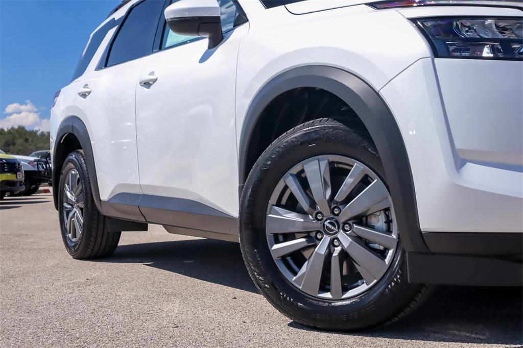 new 2025 Nissan Pathfinder car, priced at $36,130