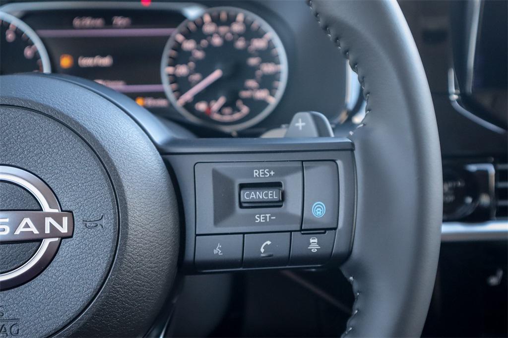 new 2025 Nissan Pathfinder car, priced at $36,130