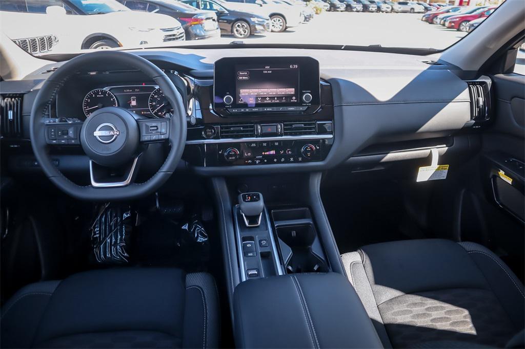 new 2025 Nissan Pathfinder car, priced at $36,130
