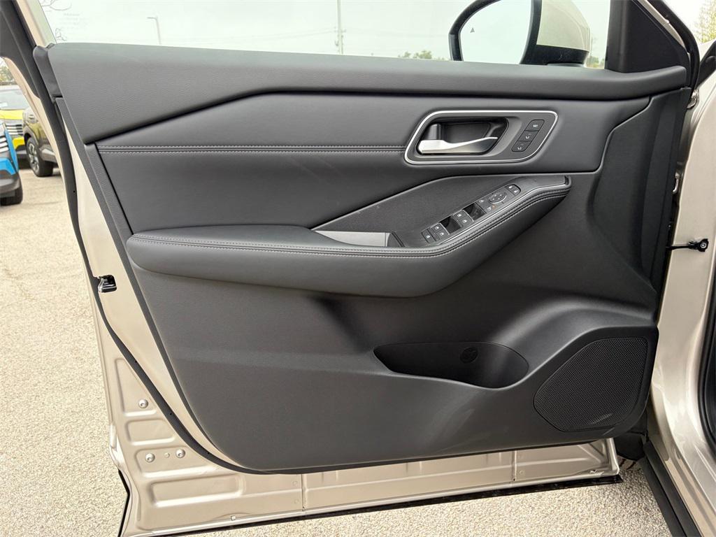 new 2026 Nissan Rogue car, priced at $39,004