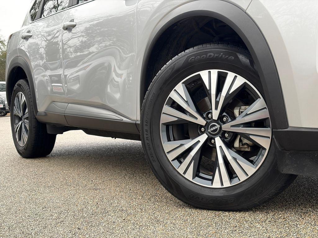 used 2023 Nissan Rogue car, priced at $19,435