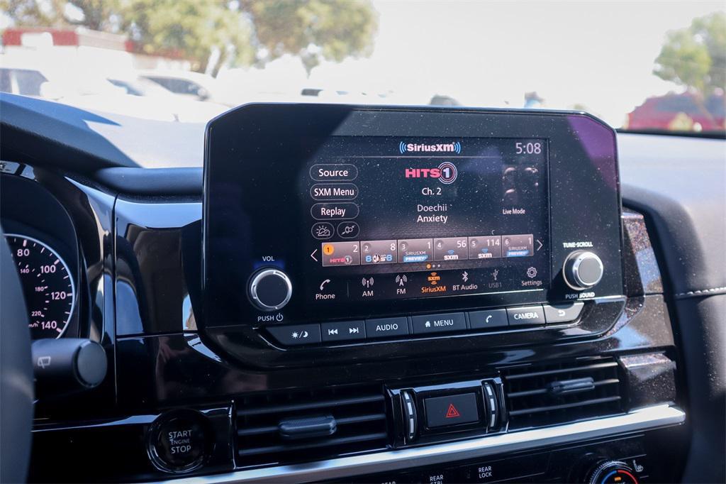 new 2025 Nissan Pathfinder car, priced at $37,026