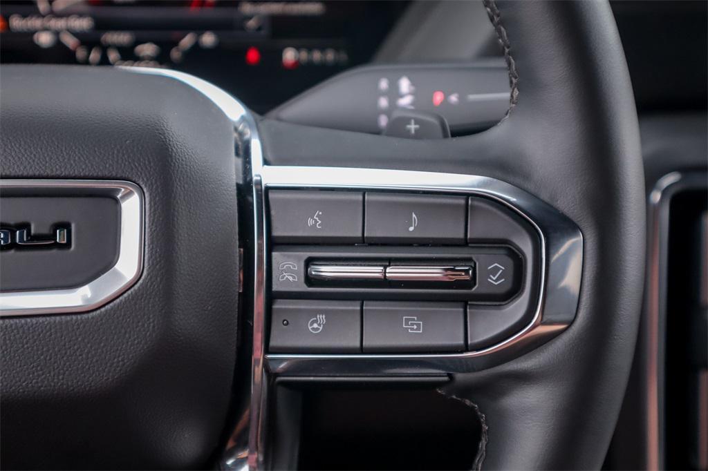 used 2025 GMC Yukon XL car, priced at $71,975