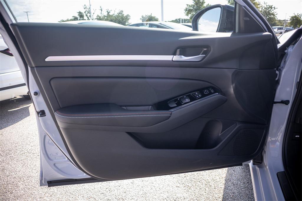 new 2025 Nissan Altima car, priced at $28,843