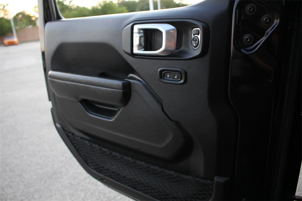 used 2022 Jeep Gladiator car, priced at $30,000