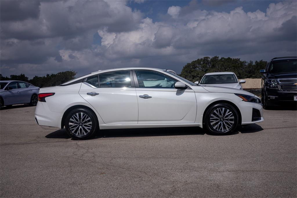 new 2025 Nissan Altima car, priced at $26,946