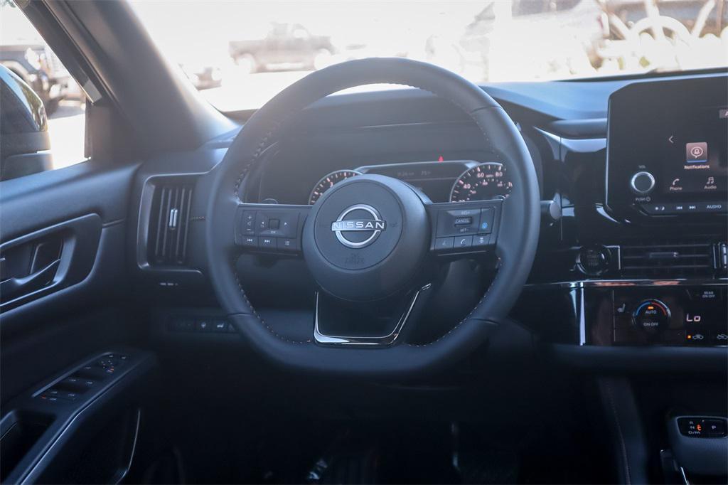 new 2025 Nissan Pathfinder car, priced at $39,398