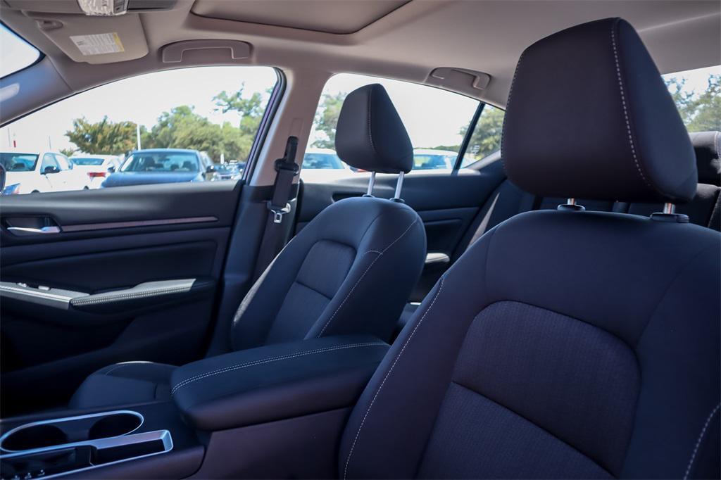 new 2025 Nissan Altima car, priced at $25,785