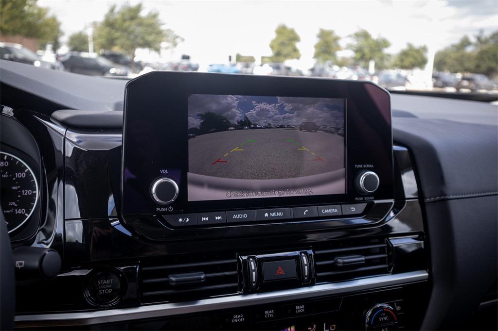 new 2025 Nissan Pathfinder car, priced at $35,675