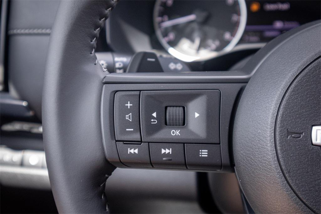 new 2025 Nissan Pathfinder car, priced at $35,675