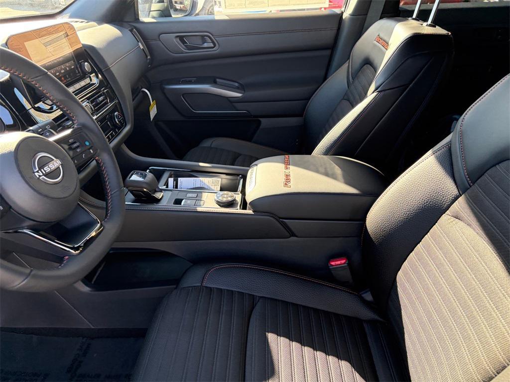 new 2025 Nissan Pathfinder car, priced at $39,398