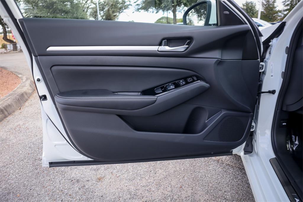 new 2025 Nissan Altima car, priced at $30,214