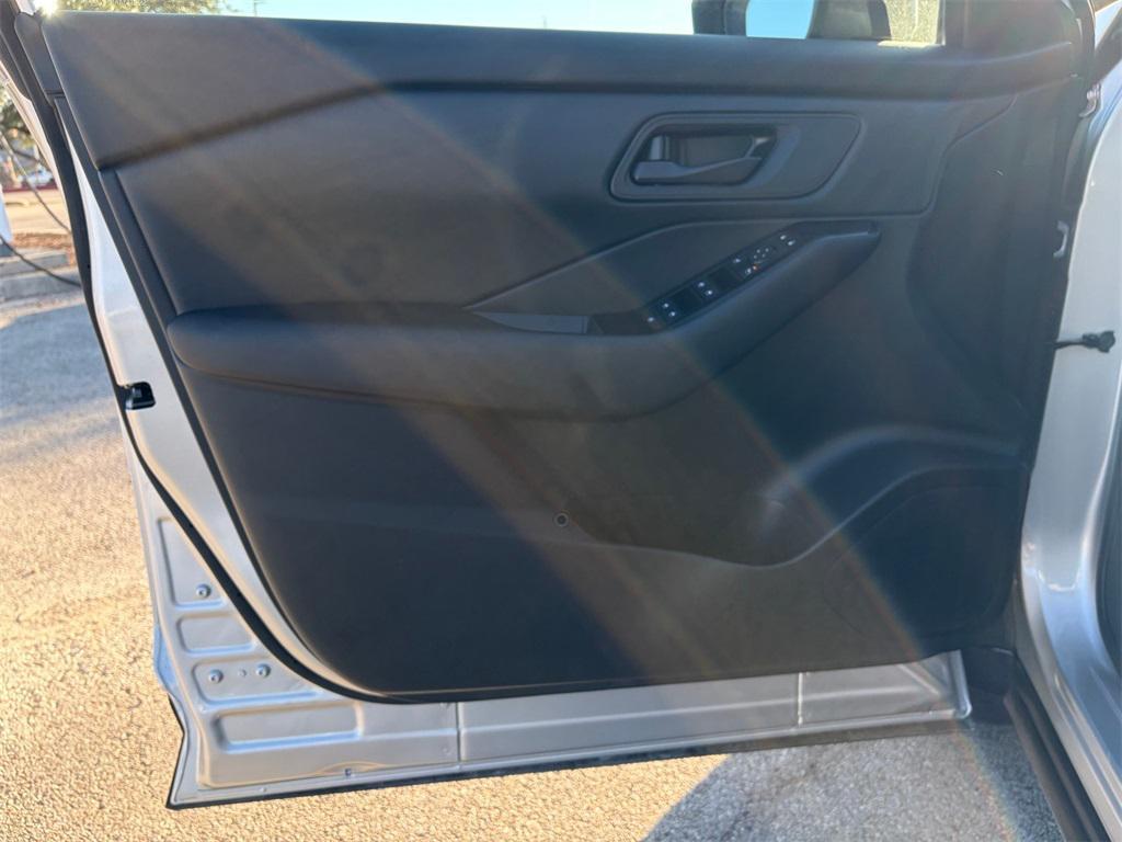 used 2025 Nissan Rogue car, priced at $25,000