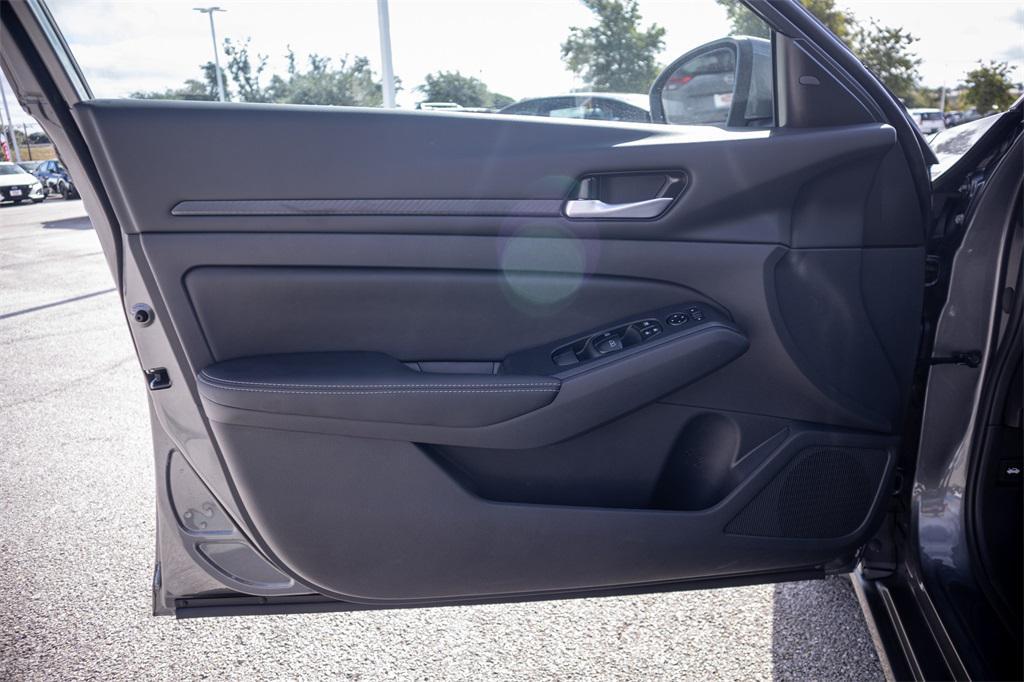 new 2025 Nissan Altima car, priced at $26,589