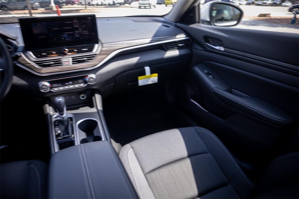 new 2025 Nissan Altima car, priced at $25,913