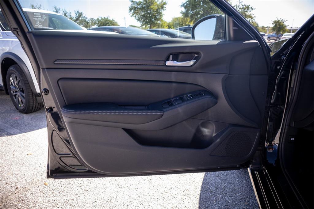 new 2025 Nissan Altima car, priced at $25,556
