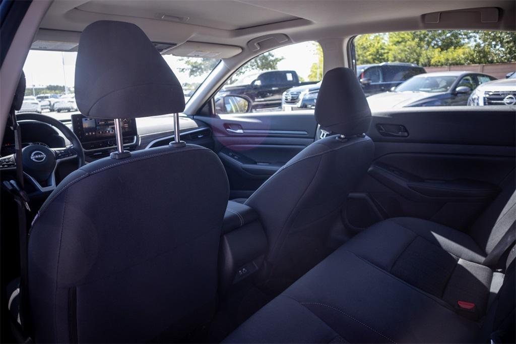 new 2025 Nissan Altima car, priced at $25,556