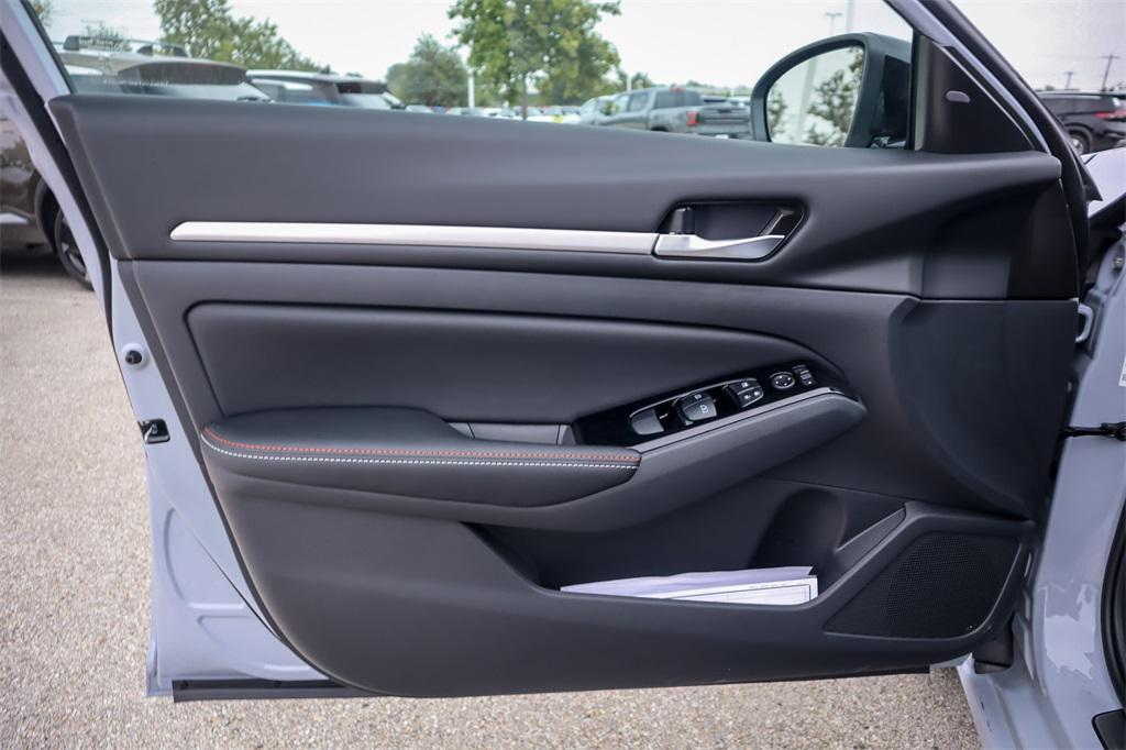 new 2025 Nissan Altima car, priced at $28,887