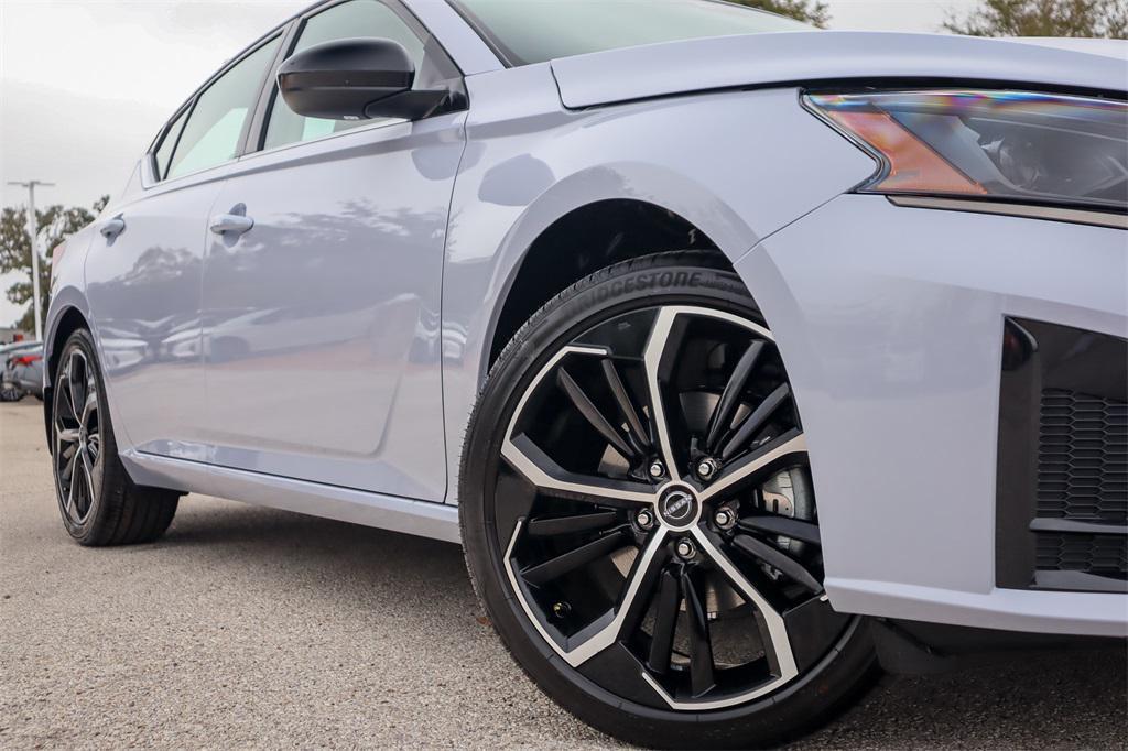 new 2025 Nissan Altima car, priced at $28,887