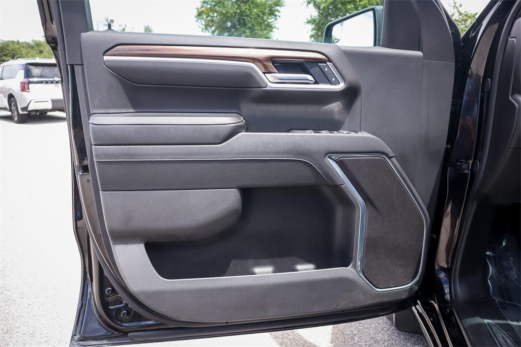 used 2025 Chevrolet Silverado 1500 car, priced at $36,000