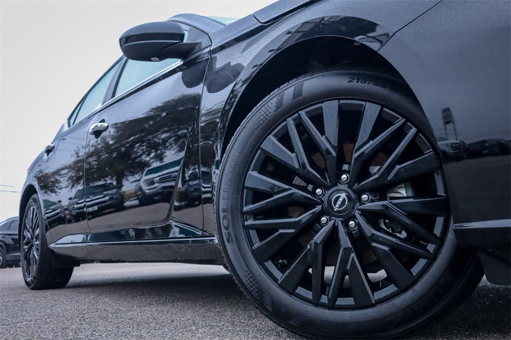 new 2025 Nissan Altima car, priced at $25,508