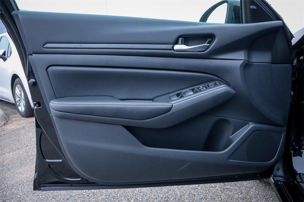 new 2025 Nissan Altima car, priced at $25,508