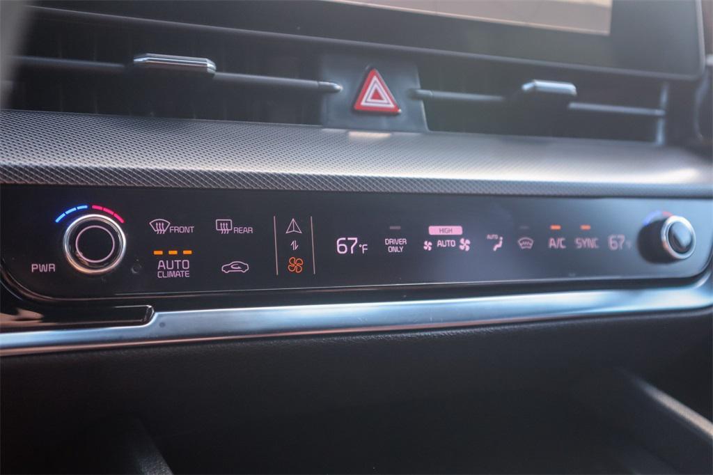 used 2023 Kia Sportage Hybrid car, priced at $29,885